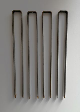Bodenanker 40cm Flachstahl unbehandelt/roh SET=4 Stück 400x44x20 mm,  angespitzt, Bohrung 8mm